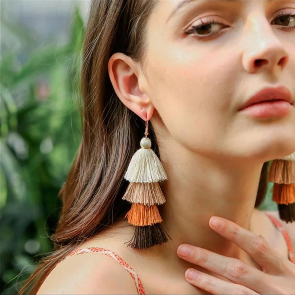 NWT Bohemian Fringe Long Multilayer Drop Earrings - Picture 2 of 3